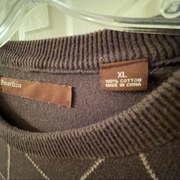 XL Perry Ellis Sweater, 100% Cotton - Picture 4 of 5